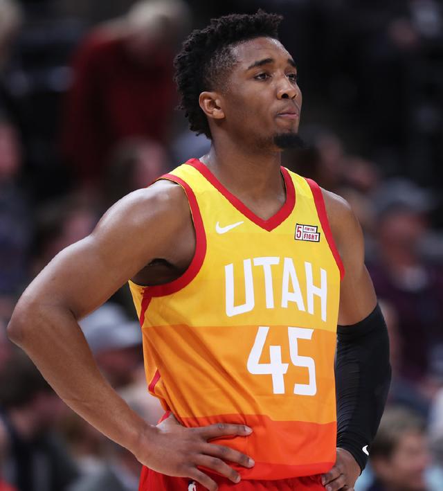 还包括他对 还包括他对