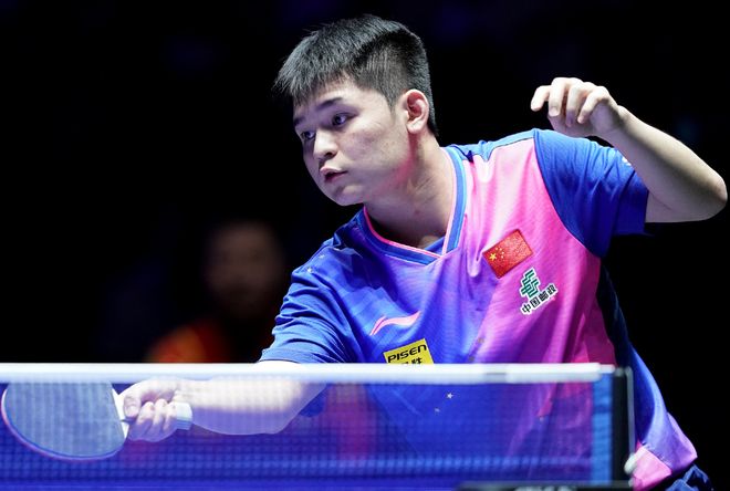 他们默默地 他们默默地